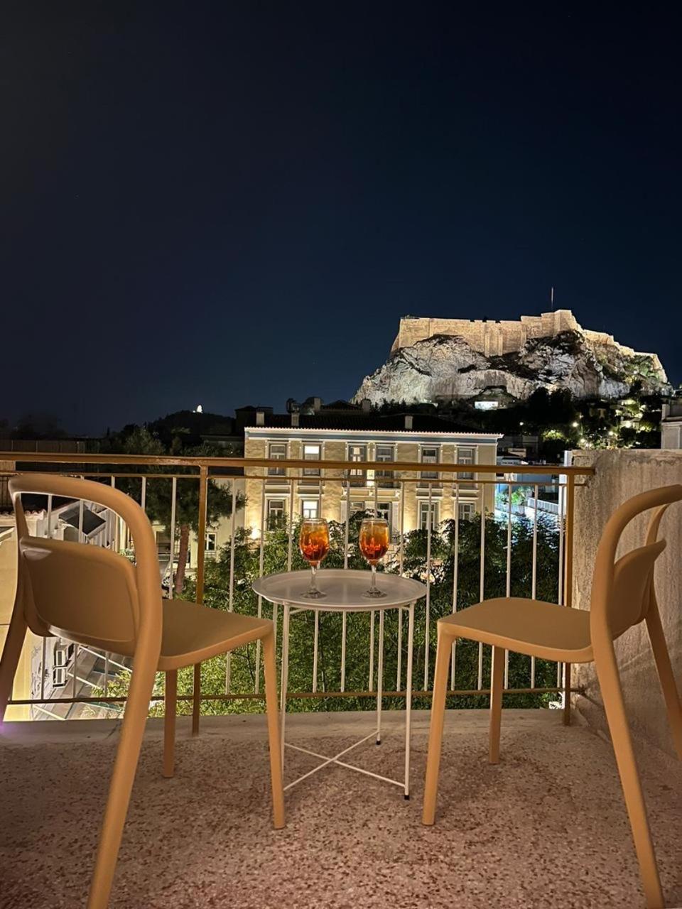 Appartamento Pari'S House In Plaka Atene Esterno foto