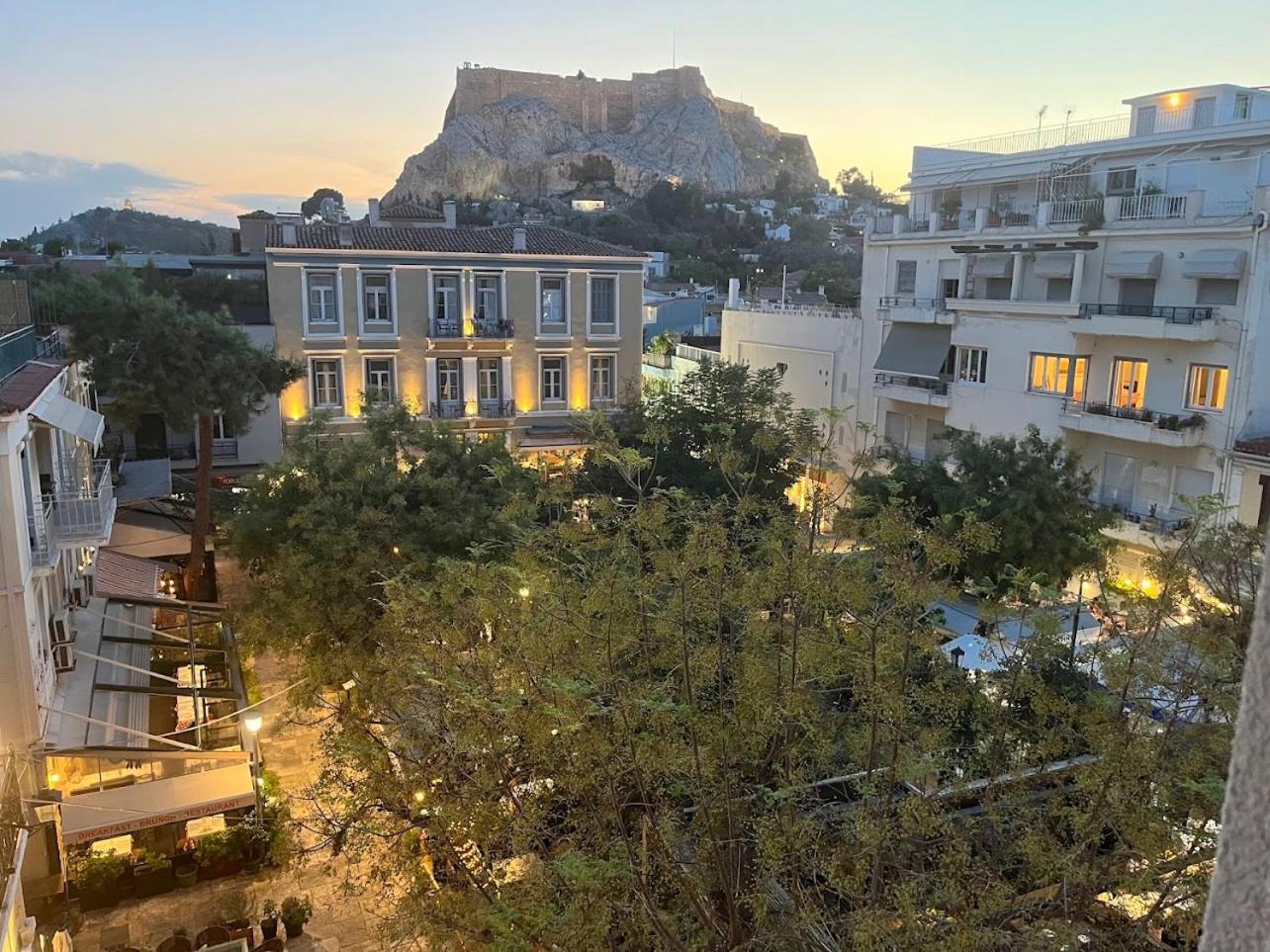 Appartamento Pari'S House In Plaka Atene Esterno foto